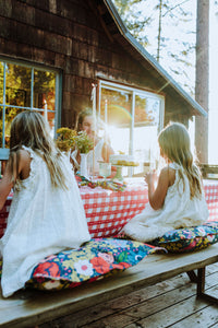 5 Ways to Style Your Table for Spring Picnics & Garden Parties