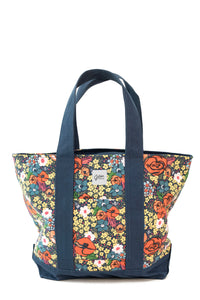 The Lakeside Oversized Tote Bag in Picnic Floral